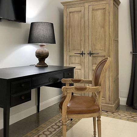 Apartamento Dimora Borghese “Whitaker” Palermo Exterior foto